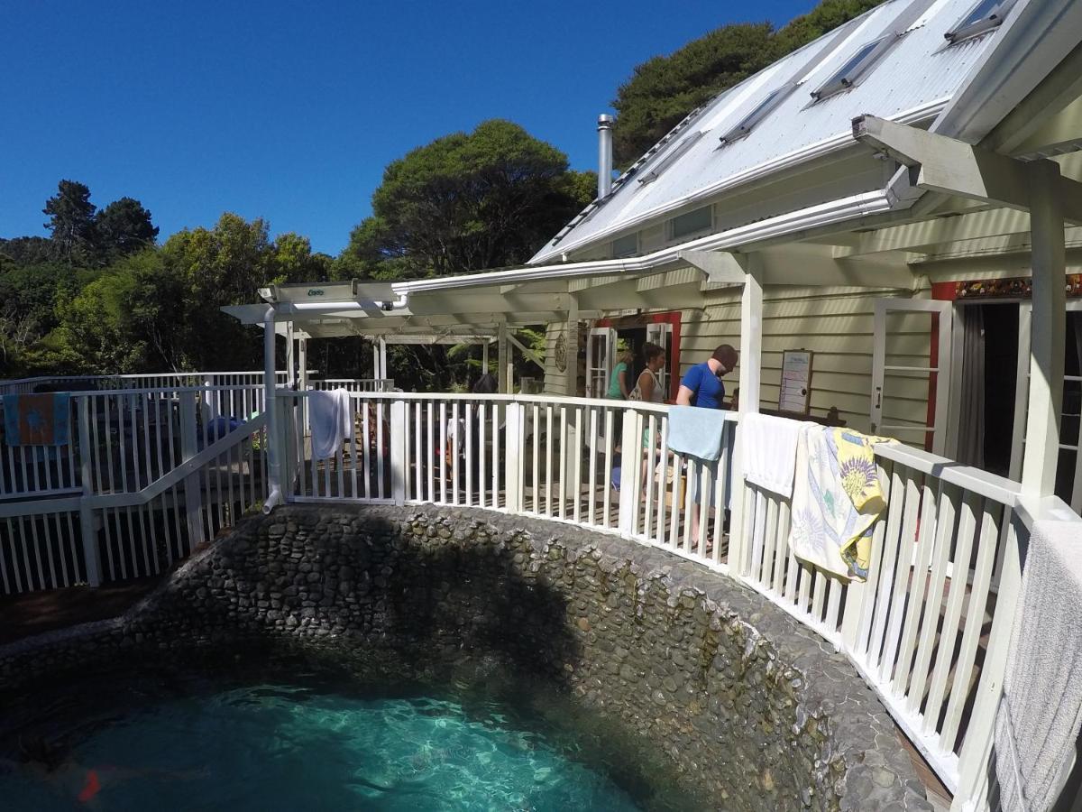 Oneroa Hekerua Lodge Backpackers Hostel Waiheke Island מראה חיצוני תמונה