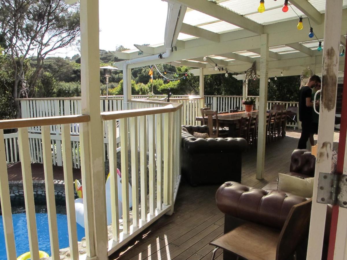 Oneroa Hekerua Lodge Backpackers Hostel Waiheke Island מראה חיצוני תמונה