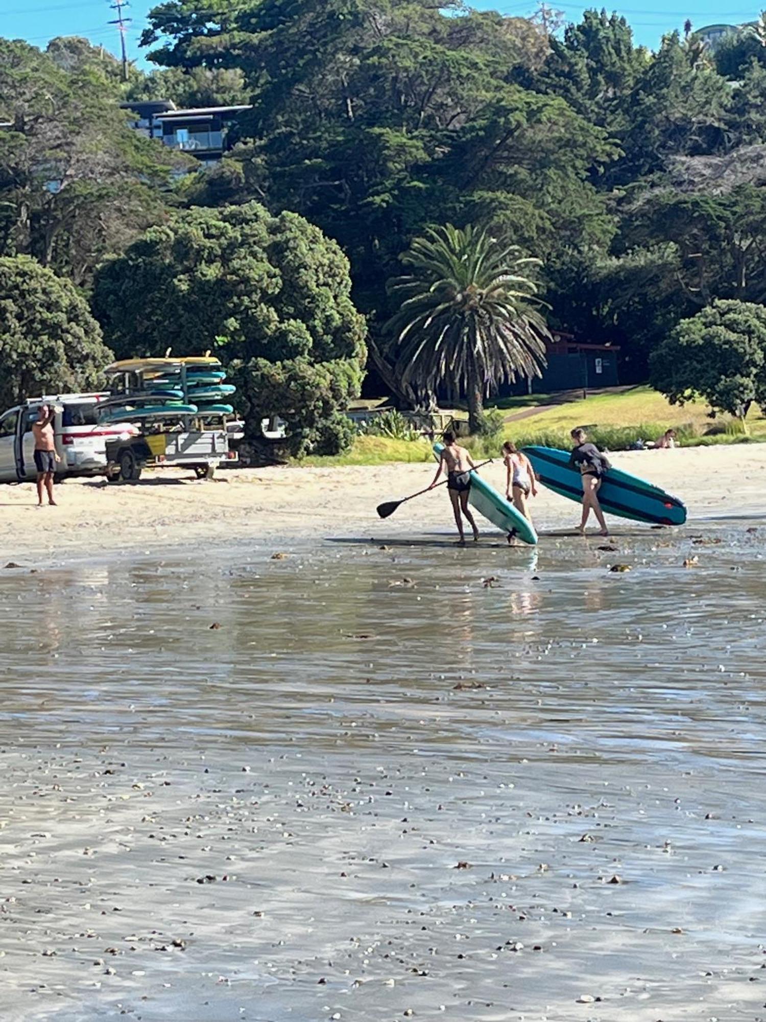 Oneroa Hekerua Lodge Backpackers Hostel Waiheke Island מראה חיצוני תמונה